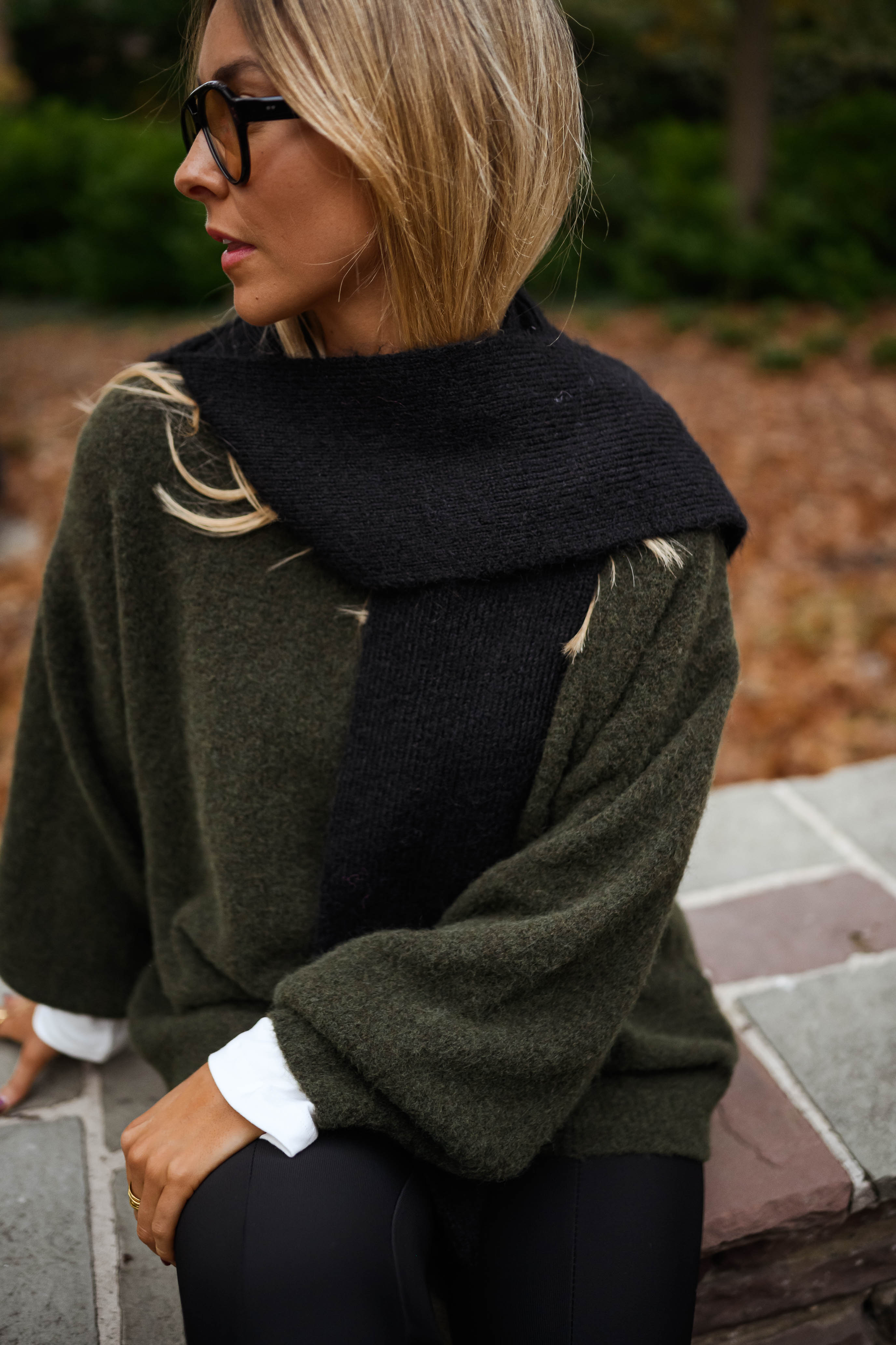 Black Hooded Giada Scarf