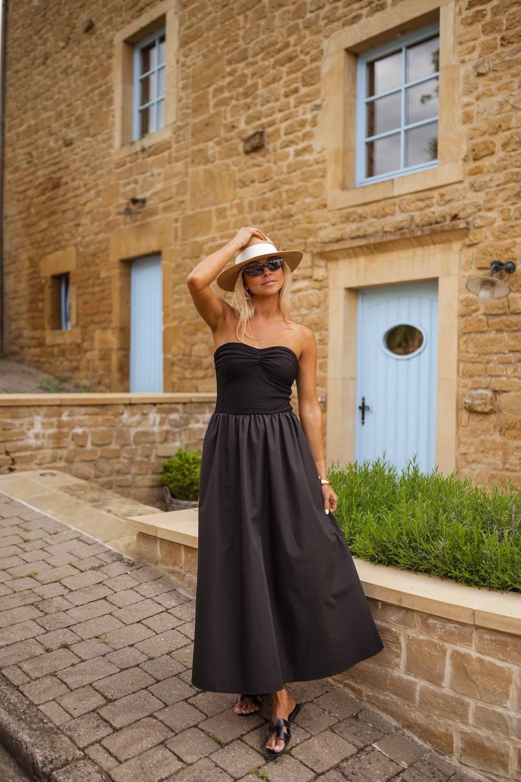 Black Viena Dress