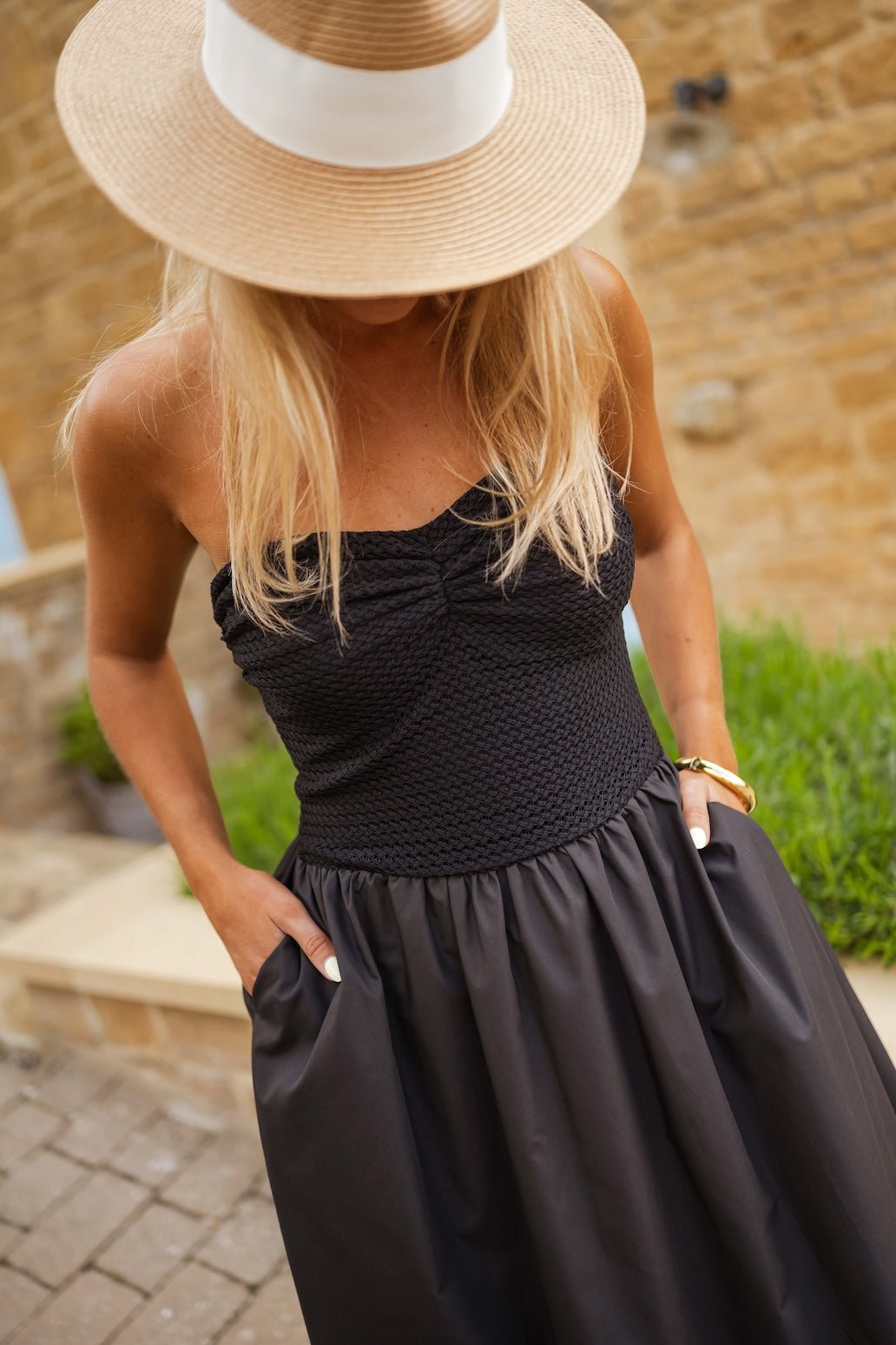 Black Viena Dress