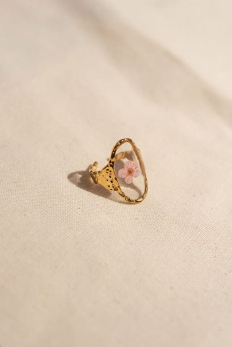 Gold and Pink Flowa Ring