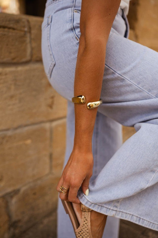 Golden Shadi Bracelet
