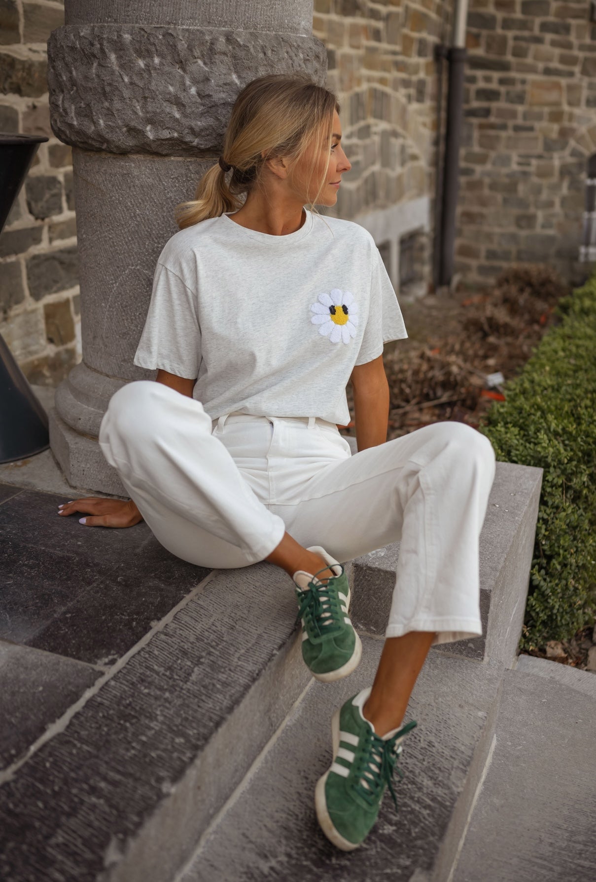 Grey Marguerite T-Shirt