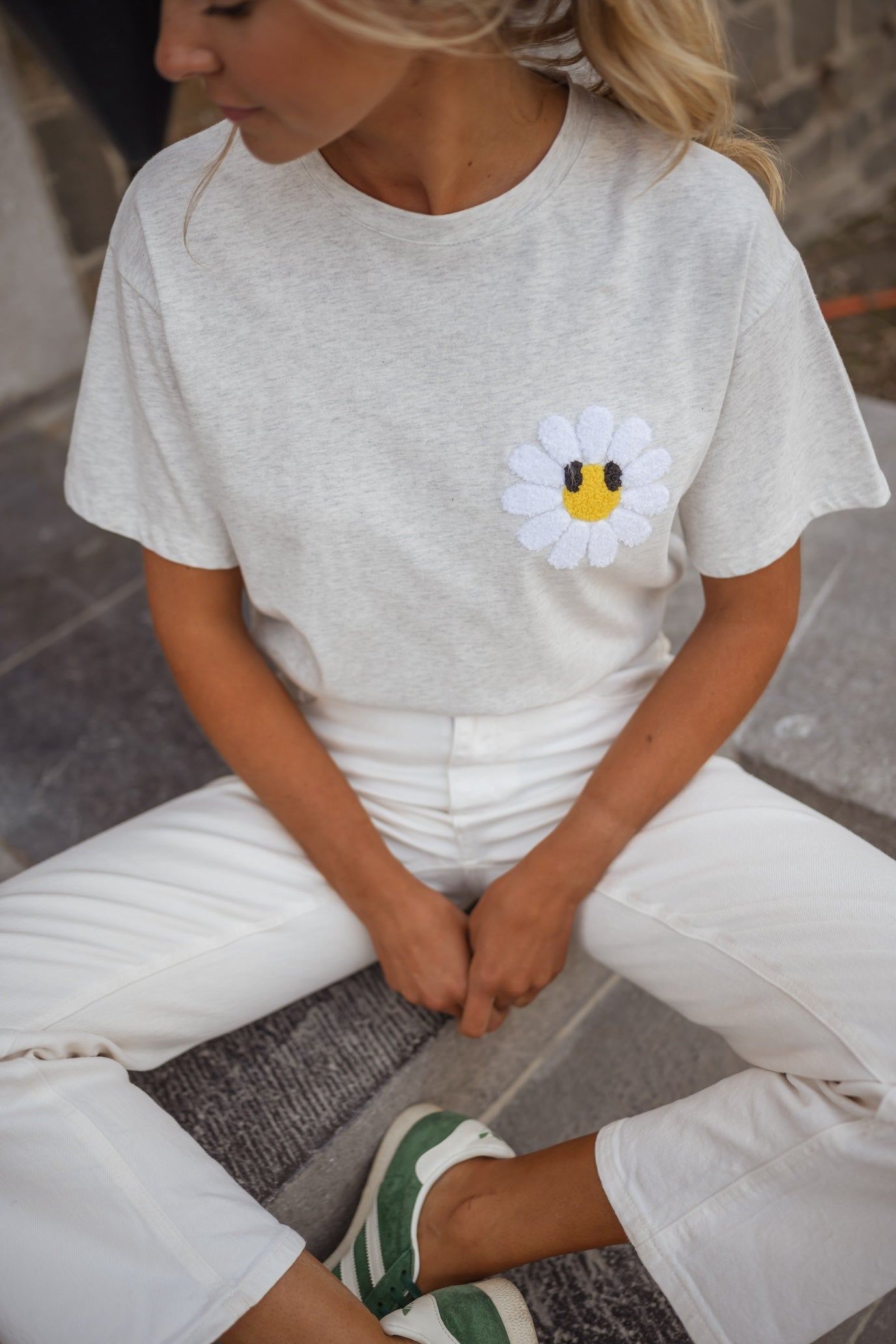 Grey Marguerite T-Shirt